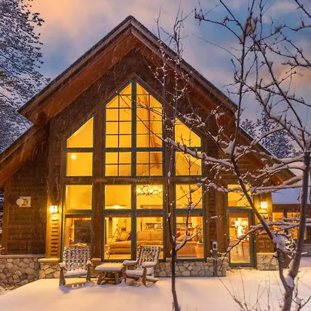 Warm, Spacious, And Elegant Breckenridge Home Near Golf Course, Hot Tub, Arcade Machine, Foosball